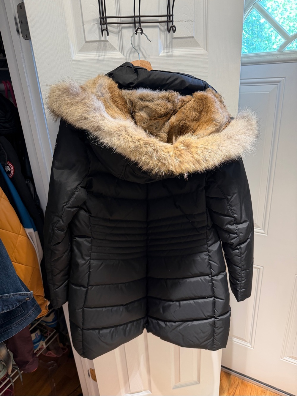 Pajar Women’s Black Quilted Down Parka with Real Fur Hood. Detachable fur/hood - Picture 7 of 16